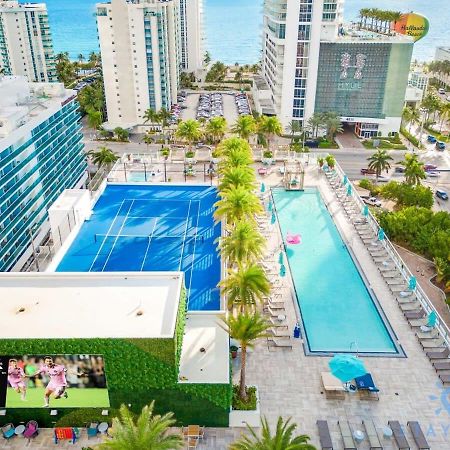 Wrap Around Balcony - Insane Views - Amazing Pools Leilighet Hollywood Eksteriør bilde