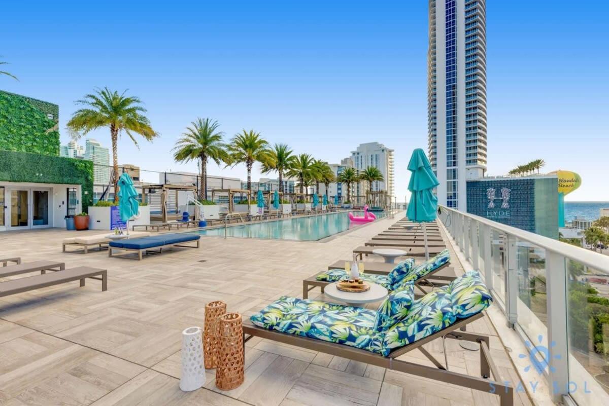 Wrap Around Balcony - Insane Views - Amazing Pools Leilighet Hollywood Eksteriør bilde